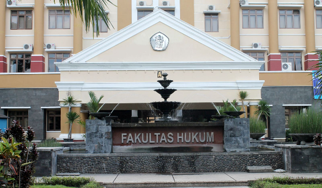 10 Pembelajaran Teori untuk Fakultas Hukum